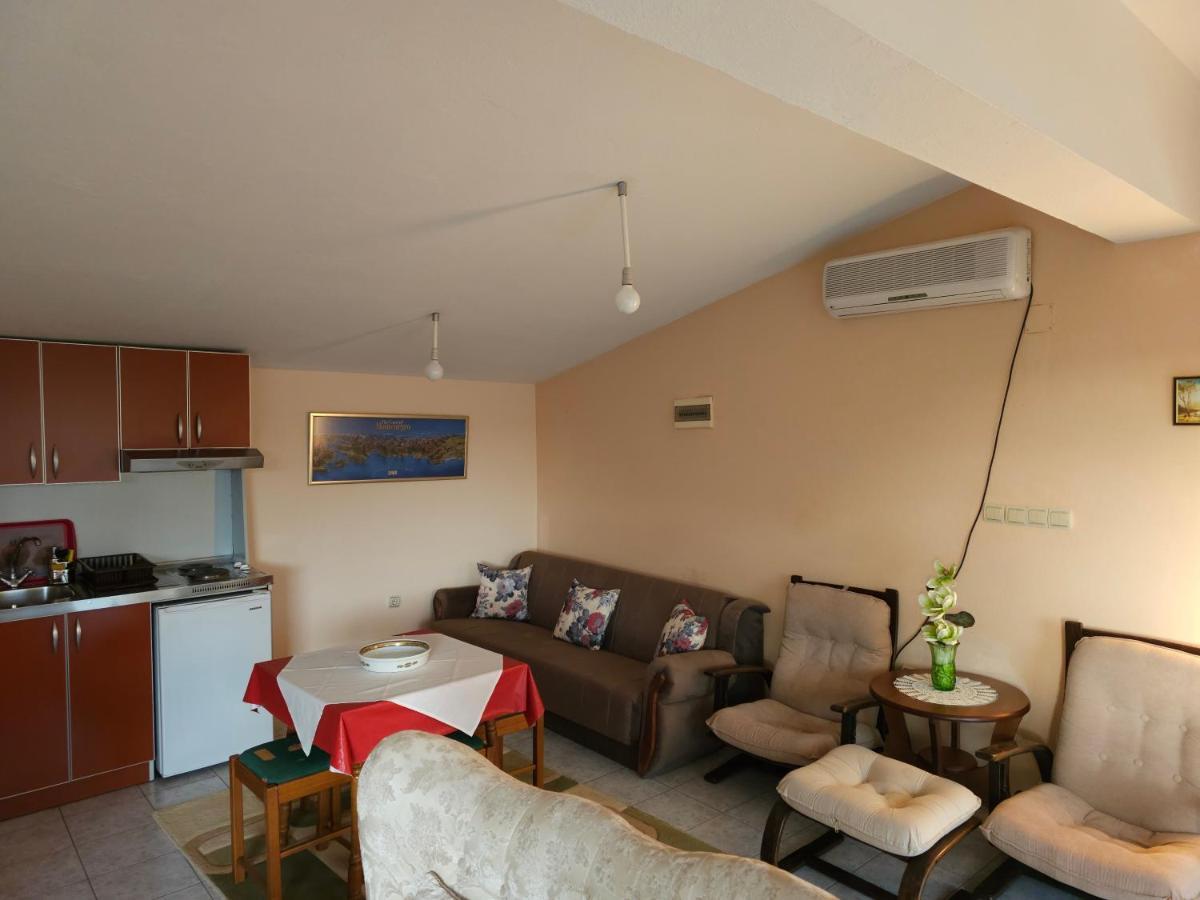 Apartment Odmor Bar Luaran gambar